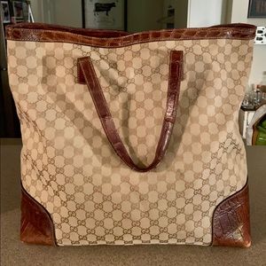 GUCCI Leather trim and handle large tote